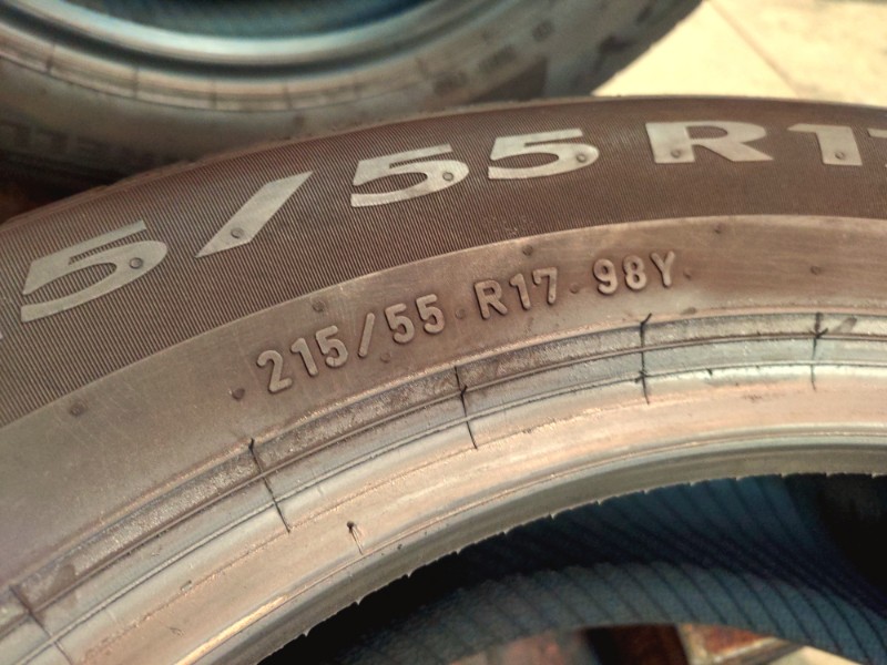 4 Gomme usate 215 55 17 Pneumatici Estivi PIRELLI 4 Gomme usate 215 55 17 Pneumatici Estivi PIRELLI
