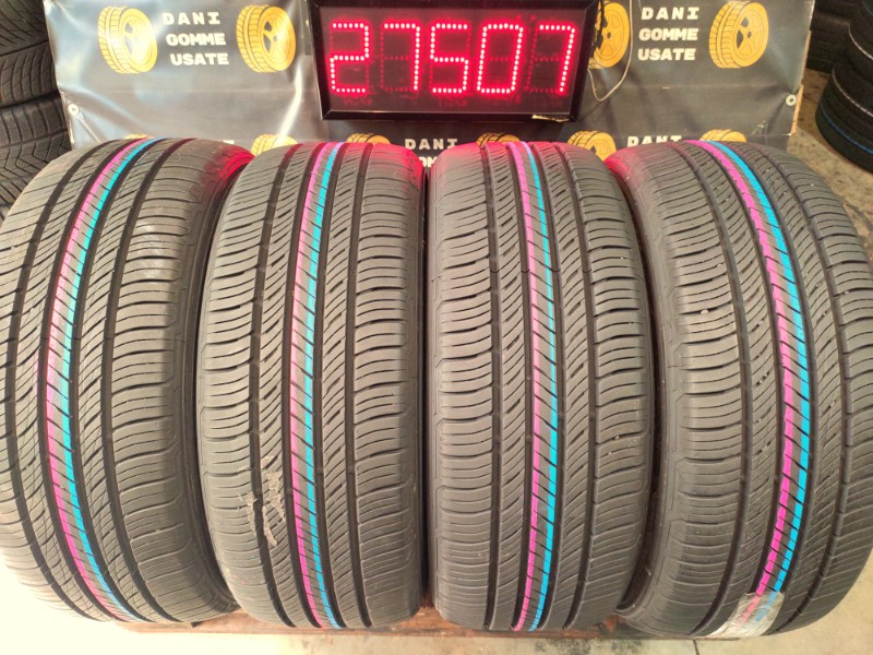 4 Gomme nuove 235 55 18 Pneumatici 4 Stagioni KUMHO 4 Gomme nuove 235 55 18 Pneumatici 4 Stagioni KUMHO