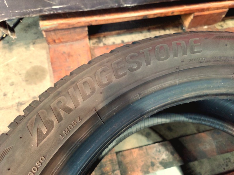 2 Gomme usate 215 50 17 Pneumatici Invernali BRIDGESTONE 2 Gomme usate 215 50 17 Pneumatici Invernali BRIDGESTONE
