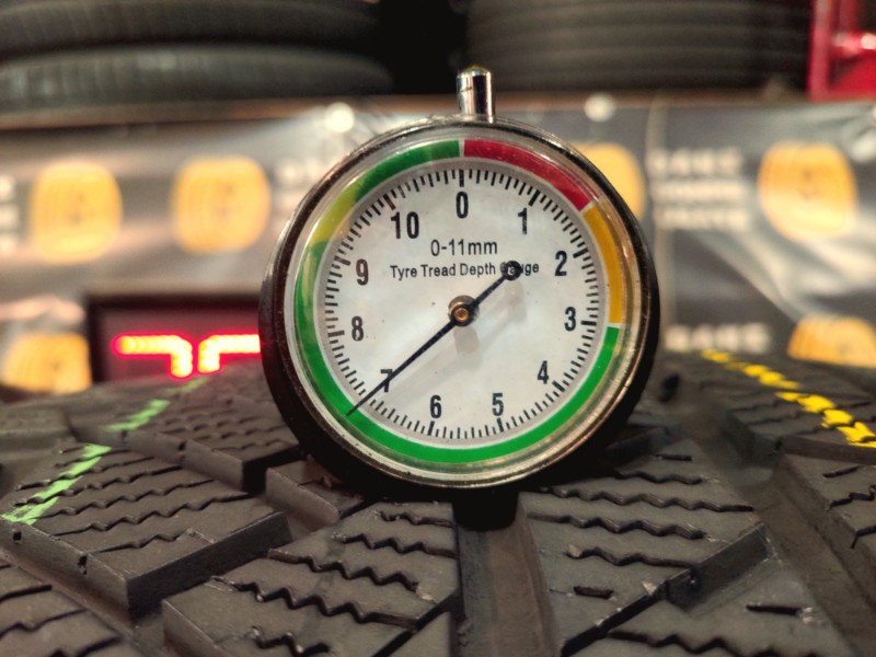 4 Gomme usate 285 45 22 Pneumatici Invernali CONTINENTAL 4 Gomme usate 285 45 22 Pneumatici Invernali CONTINENTAL