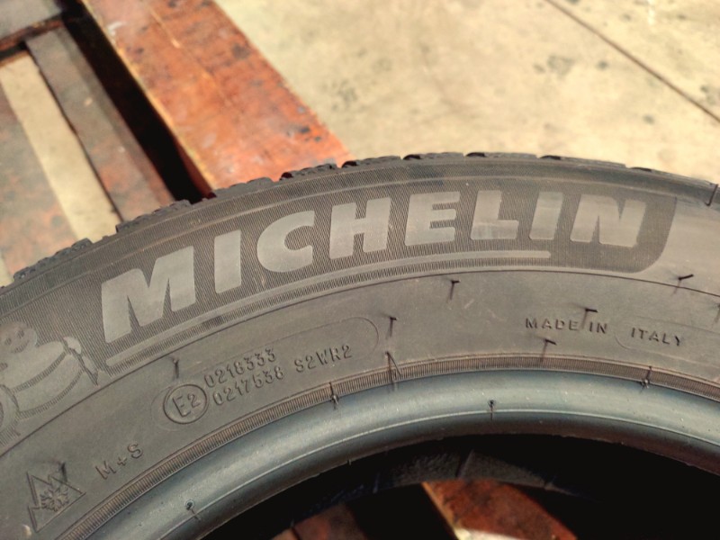 2 Gomme usate 185 65 15 Pneumatici Invernali MICHELIN 2 Gomme usate 185 65 15 Pneumatici Invernali MICHELIN