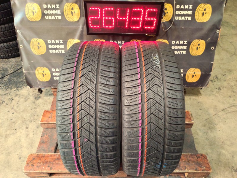 2 Gomme usate 245 45 19 Pneumatici Invernali PIRELLI 2 Gomme usate 245 45 19 Pneumatici Invernali PIRELLI