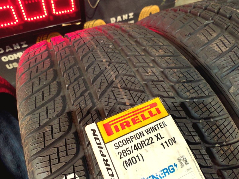 2 Gomme nuove 325 35 22 e 2 Gomme nuove 285 40 22 Pneumatici Invernali PIRELLI 2 Gomme nuove 325 35 22 e 2 Gomme nuove 285 40 22 Pneumatici Invernali PIRELLI