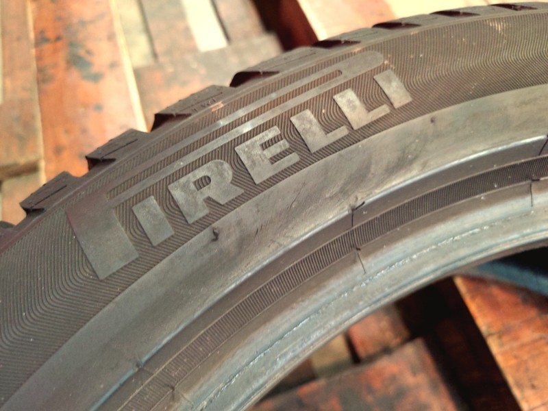 2 Gomme usate 245 45 19 Pneumatici Invernali PIRELLI 2 Gomme usate 245 45 19 Pneumatici Invernali PIRELLI