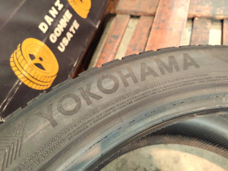 4 Gomme usate 285 40 22 Pneumatici Invernali YOKOHAMA 4 Gomme usate 285 40 22 Pneumatici Invernali YOKOHAMA