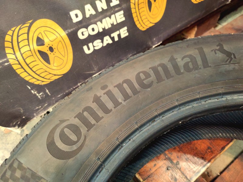 2 Gomme usate 225 60 18 Pneumatici Invernali CONTINENTAL 2 Gomme usate 225 60 18 Pneumatici Invernali CONTINENTAL