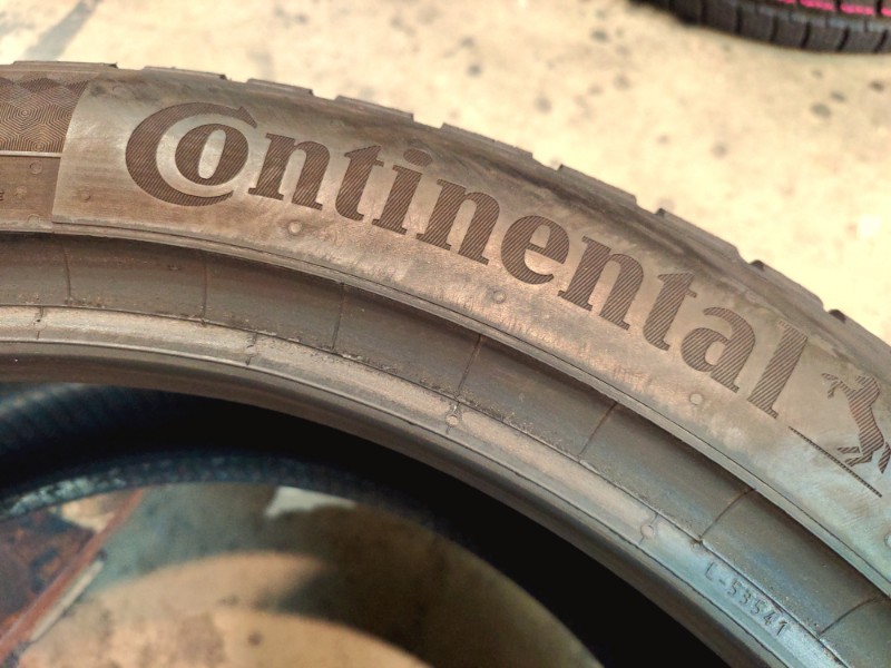 4 Gomme usate 245 40 19 Pneumatici Invernali CONTINENTAL 4 Gomme usate 245 40 19 Pneumatici Invernali CONTINENTAL