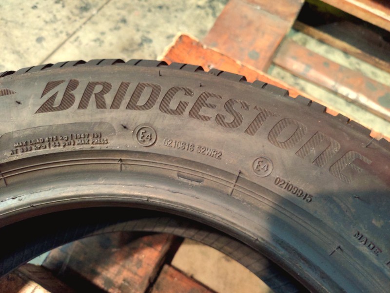 2 Gomme usate 175 65 14 Pneumatici Invernali BRIDGESTONE 2 Gomme usate 175 65 14 Pneumatici Invernali BRIDGESTONE