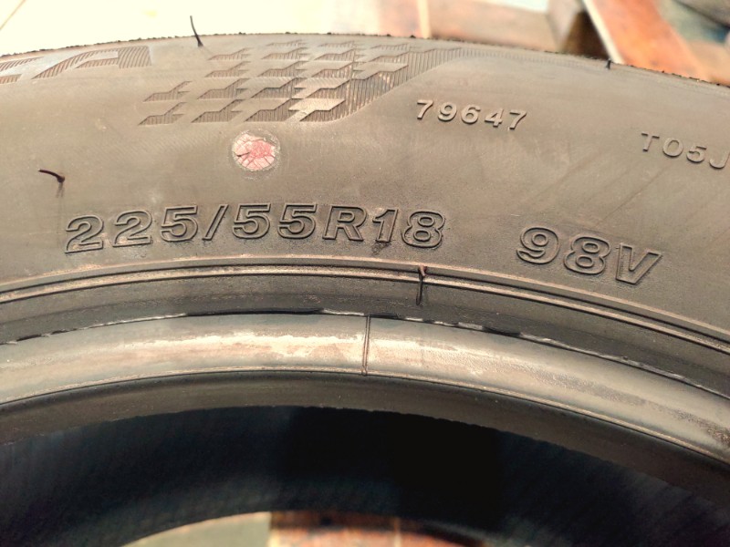 2 Gomme usate 225 55 18 Pneumatici Estivi BRIDGESTONE 2 Gomme usate 225 55 18 Pneumatici Estivi BRIDGESTONE