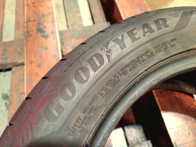 2 Gomme usate 225 55 17 Pneumatici Estivi GOODYEAR 2 Gomme usate 225 55 17 Pneumatici Estivi GOODYEAR