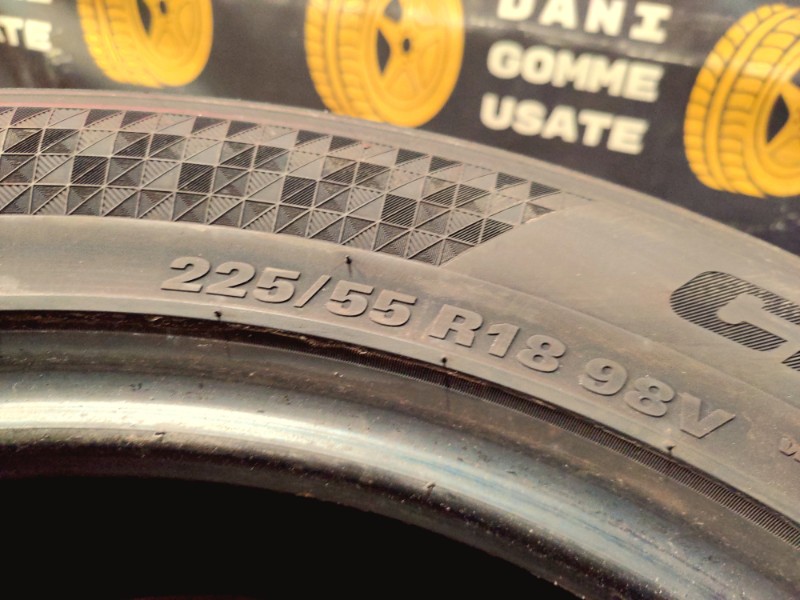 2 Gomme usate 225 55 18 Pneumatici 4 Stagioni KUMHO 2 Gomme usate 225 55 18 Pneumatici 4 Stagioni KUMHO