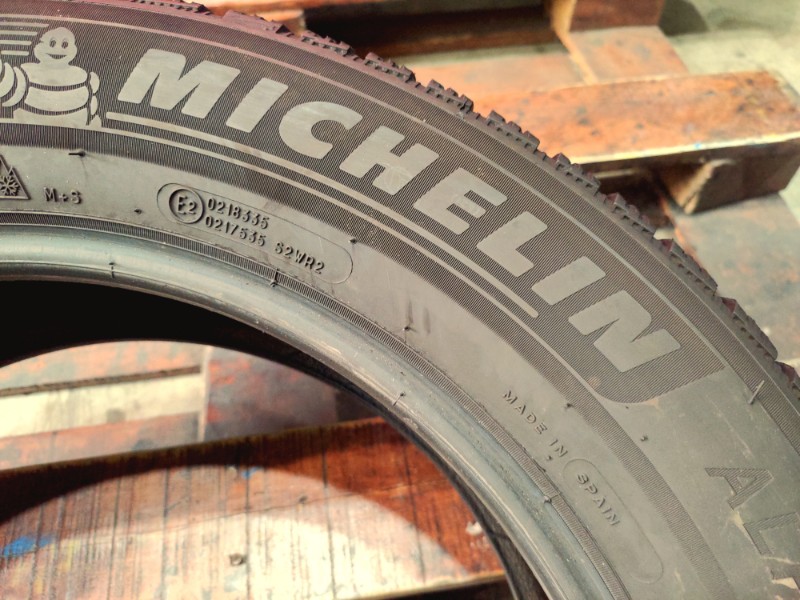 4 Gomme usate 225 55 17 Pneumatici Invernali MICHELIN 4 Gomme usate 225 55 17 Pneumatici Invernali MICHELIN