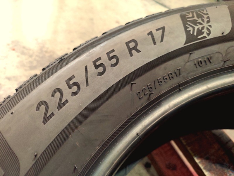 4 Gomme usate 225 55 17 Pneumatici Invernali MICHELIN 4 Gomme usate 225 55 17 Pneumatici Invernali MICHELIN