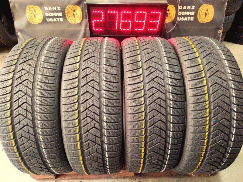 4 Gomme usate 235 50 19 Pneumatici Invernali PIRELLI 4 Gomme usate 235 50 19 Pneumatici Invernali PIRELLI