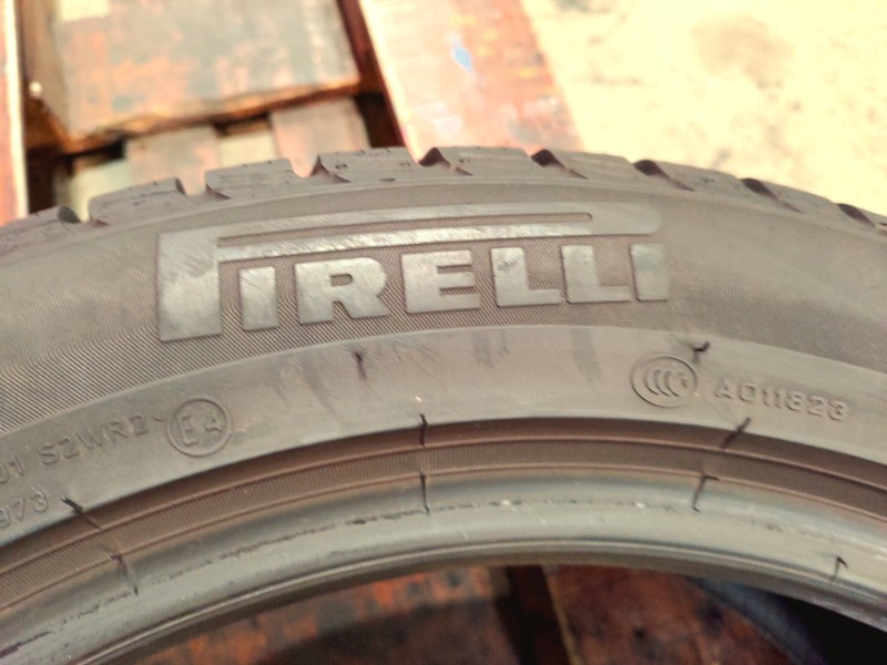 4 Gomme usate 225 50 18 Pneumatici Invernali PIRELLI 4 Gomme usate 225 50 18 Pneumatici Invernali PIRELLI