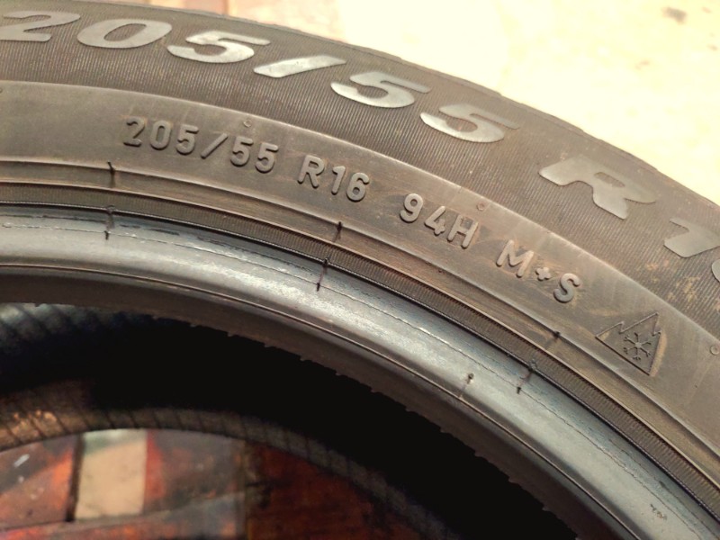 4 Gomme usate 205 55 16 Pneumatici Invernali PIRELLI 4 Gomme usate 205 55 16 Pneumatici Invernali PIRELLI