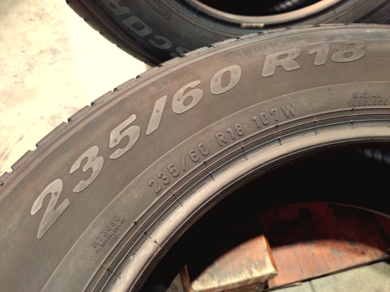 4 Gomme usate 235 60 18 Pneumatici Estivi PIRELLI 4 Gomme usate 235 60 18 Pneumatici Estivi PIRELLI