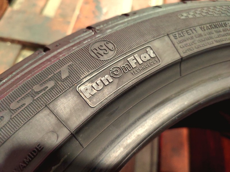 2 Gomme usate 225 45 17 RUN FLAT Pneumatici Estivi DUNLOP 2 Gomme usate 225 45 17 RUN FLAT Pneumatici Estivi DUNLOP