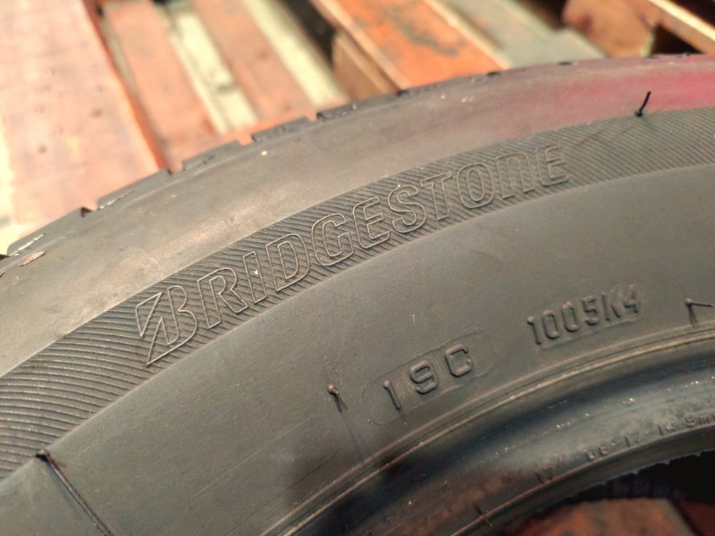 4 Gomme usate 215 60 17 Pneumatici Estivi BRIDGESTONE 4 Gomme usate 215 60 17 Pneumatici Estivi BRIDGESTONE