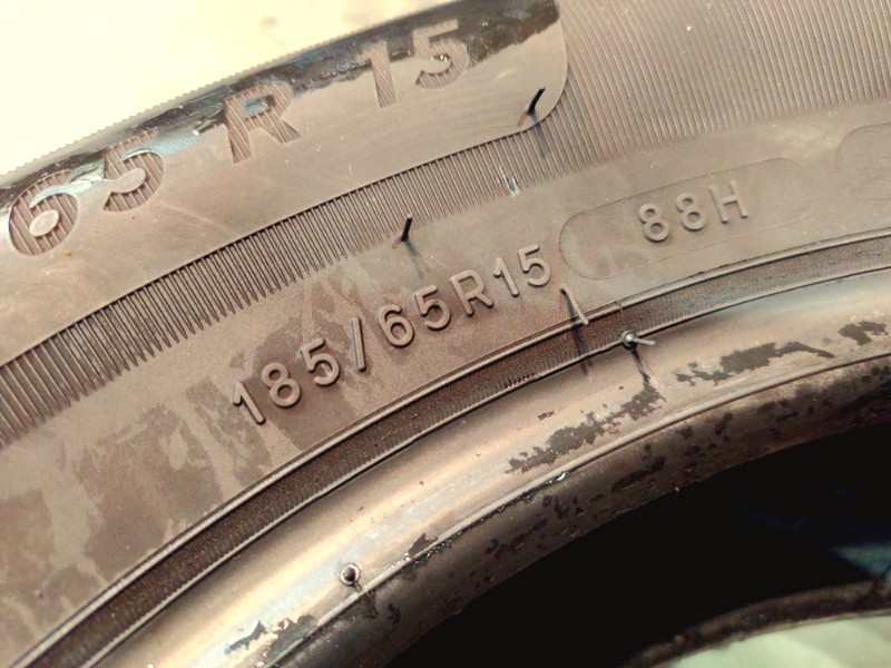 4 Gomme usate 185 65 15 Pneumatici Estivi MICHELIN 4 Gomme usate 185 65 15 Pneumatici Estivi MICHELIN