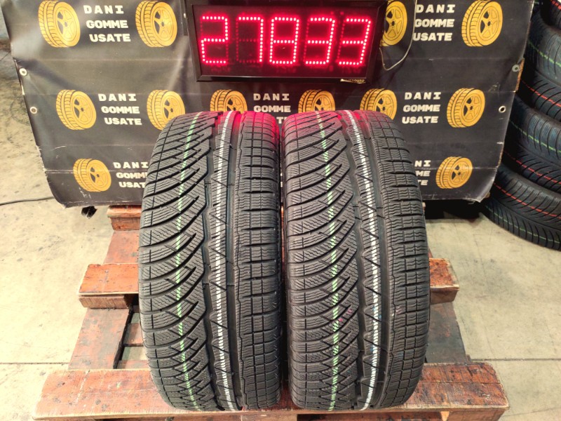 2 Gomme usate 225 40 18 Pneumatici Invernali MICHELIN 2 Gomme usate 225 40 18 Pneumatici Invernali MICHELIN