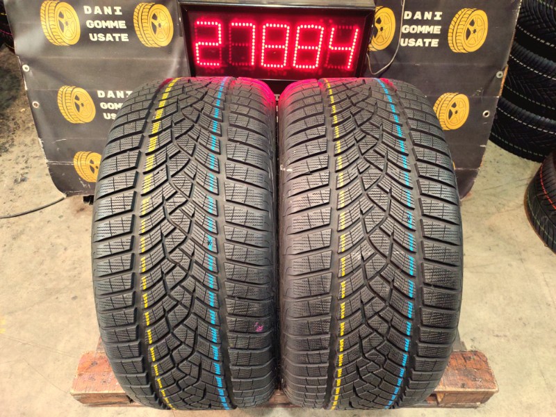 2 Gomme usate 295 40 20 Pneumatici Invernali GOODYEAR 2 Gomme usate 295 40 20 Pneumatici Invernali GOODYEAR