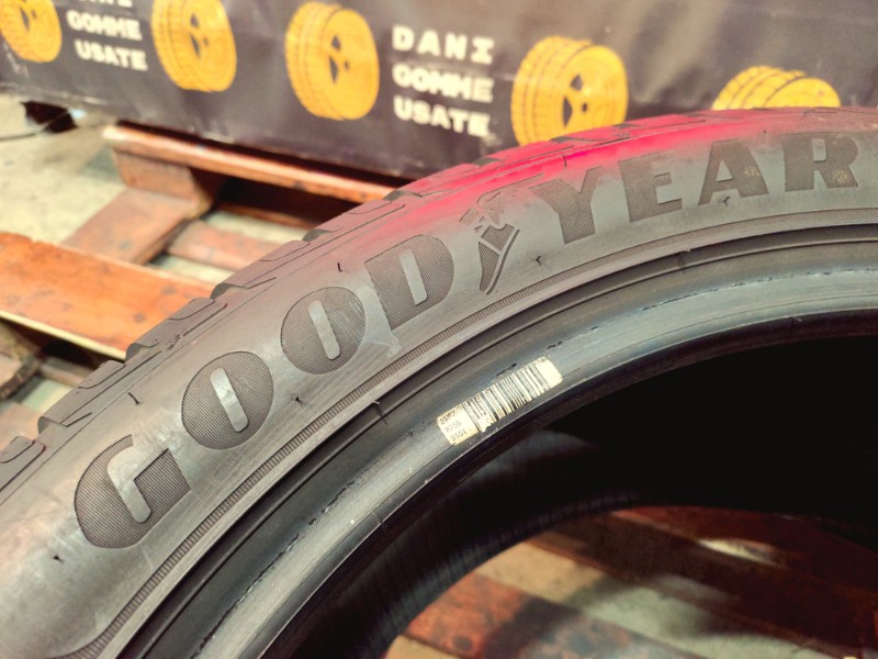 2 Gomme usate 295 40 20 Pneumatici Invernali GOODYEAR 2 Gomme usate 295 40 20 Pneumatici Invernali GOODYEAR