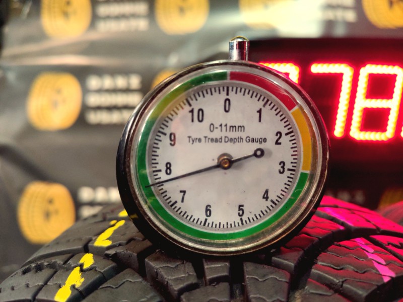 4 Gomme usate 175 65 15 Pneumatici Invernali GOODYEAR 4 Gomme usate 175 65 15 Pneumatici Invernali GOODYEAR