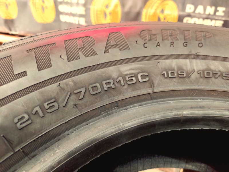 4 Gomme usate 215 70 15 C Pneumatici Invernali GOODYEAR 4 Gomme usate 215 70 15 C Pneumatici Invernali GOODYEAR
