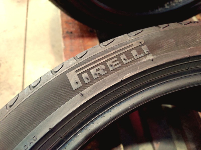 4 Gomme usate 235 40 19 Pneumatici Estivi PIRELLI 4 Gomme usate 235 40 19 Pneumatici Estivi PIRELLI