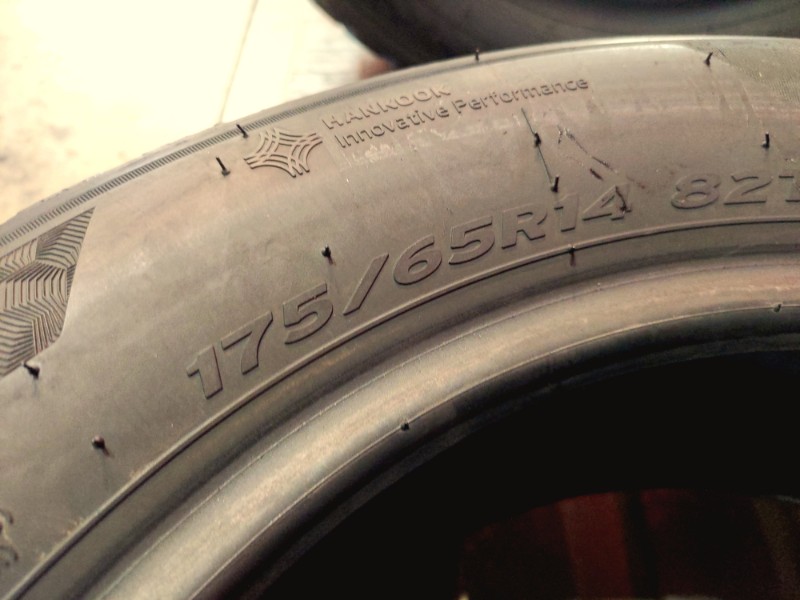2 Gomme usate 175 65 14 Pneumatici Invernali HANKOOK 2 Gomme usate 175 65 14 Pneumatici Invernali HANKOOK