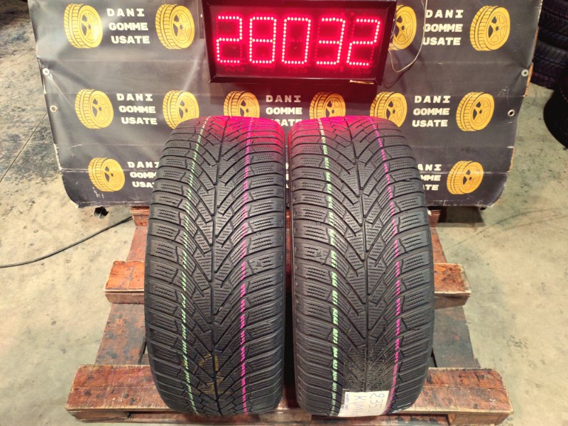 2 Gomme usate 235 45 18 Pneumatici Invernali KUMHO 2 Gomme usate 235 45 18 Pneumatici Invernali KUMHO