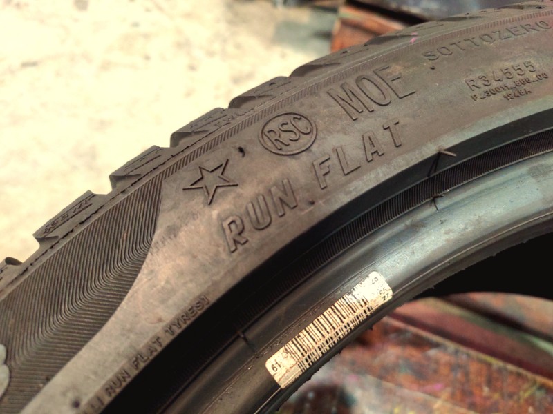 2 Gomme usate 245 40 19 e 2 Gomme usate 275 35 19 RUN FLAT Pneumatici Invernali PIRELLI 2 Gomme usate 245 40 19 e 2 Gomme usate 275 35 19 RUN FLAT Pneumatici Invernali PIRELLI