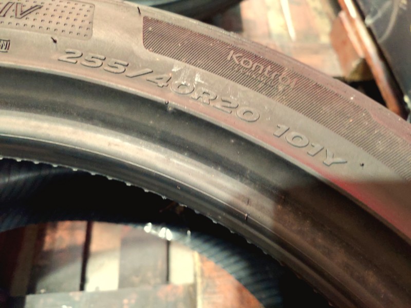 2 Gomme nuove 255 40 20 Pneumatici Estivi HANKOOK 2 Gomme nuove 255 40 20 Pneumatici Estivi HANKOOK