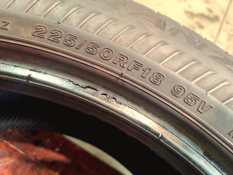 2 Gomme usate 225 50 18 RUN FLAT Pneumatici Estivi BRIDGESTONE 2 Gomme usate 225 50 18 RUN FLAT Pneumatici Estivi BRIDGESTONE