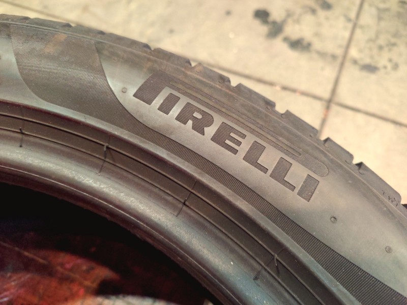 2 Gomme usate 225 45 17 Pneumatici Estivi PIRELLI 2 Gomme usate 225 45 17 Pneumatici Estivi PIRELLI