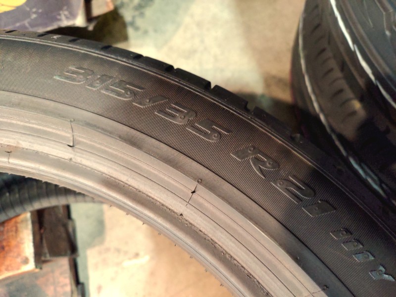 2 Gomme usate 315 35 21 Pneumatici Estivi PIRELLI 2 Gomme usate 315 35 21 Pneumatici Estivi PIRELLI