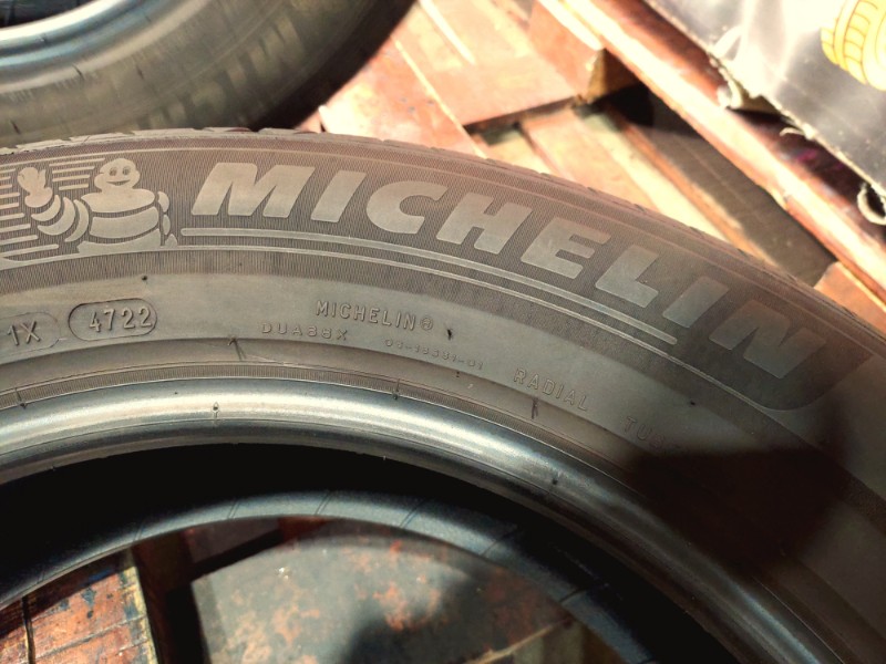 4 Gomme usate 215 60 17 Pneumatici Estivi MICHELIN 4 Gomme usate 215 60 17 Pneumatici Estivi MICHELIN
