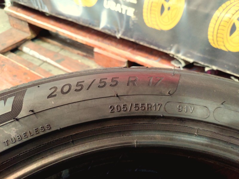 1 Gomma usata 205 55 17 Pneumatici Estivi MICHELIN 1 Gomma usata 205 55 17 Pneumatici Estivi MICHELIN