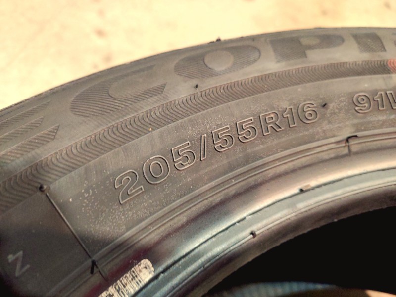 4 Gomme usate 205 55 16 Pneumatici Estivi BRIDGESTONE 4 Gomme usate 205 55 16 Pneumatici Estivi BRIDGESTONE