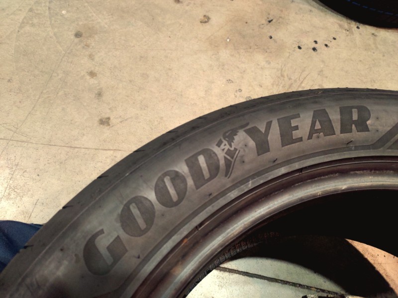 2 Gomme usate 235 55 19 Pneumatici Estivi GOODYEAR 2 Gomme usate 235 55 19 Pneumatici Estivi GOODYEAR