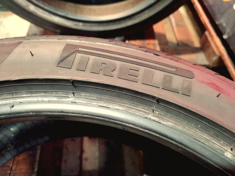 2 Gomme usate 285 35 20 Pneumatici Estivi PIRELLI 2 Gomme usate 285 35 20 Pneumatici Estivi PIRELLI