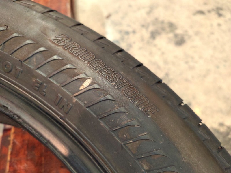2 Gomme usate 225 50 18 RUN FLAT Pneumatici Estivi BRIDGESTONE 2 Gomme usate 225 50 18 RUN FLAT Pneumatici Estivi BRIDGESTONE