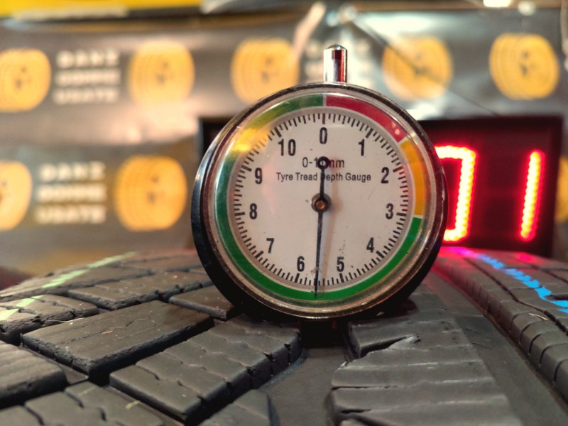 4 Gomme usate 245 45 18 RUN FLAT Pneumatici Invernali MICHELIN 4 Gomme usate 245 45 18 RUN FLAT Pneumatici Invernali MICHELIN