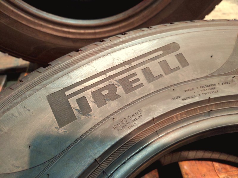 4 Gomme usate 235 65 17 Pneumatici Invernali PIRELLI 4 Gomme usate 235 65 17 Pneumatici Invernali PIRELLI
