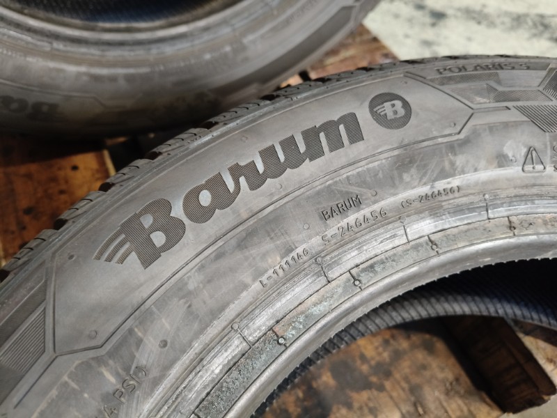 4 Gomme usate 185 65 15 Pneumatici Invernali BARUM 4 Gomme usate 185 65 15 Pneumatici Invernali BARUM
