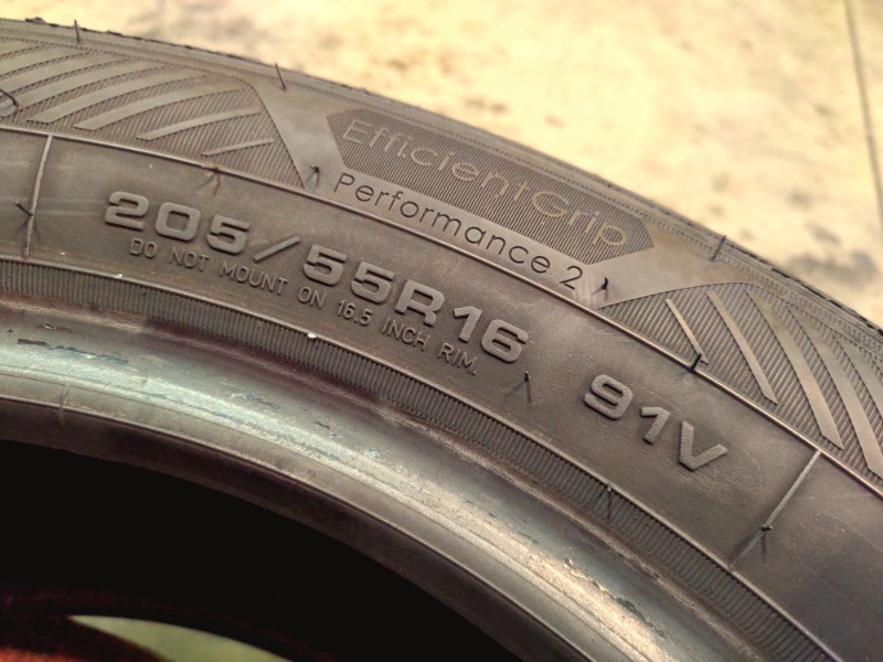 2 Gomme usate 205 55 16 Pneumatici Estivi GOODYEAR 2 Gomme usate 205 55 16 Pneumatici Estivi GOODYEAR