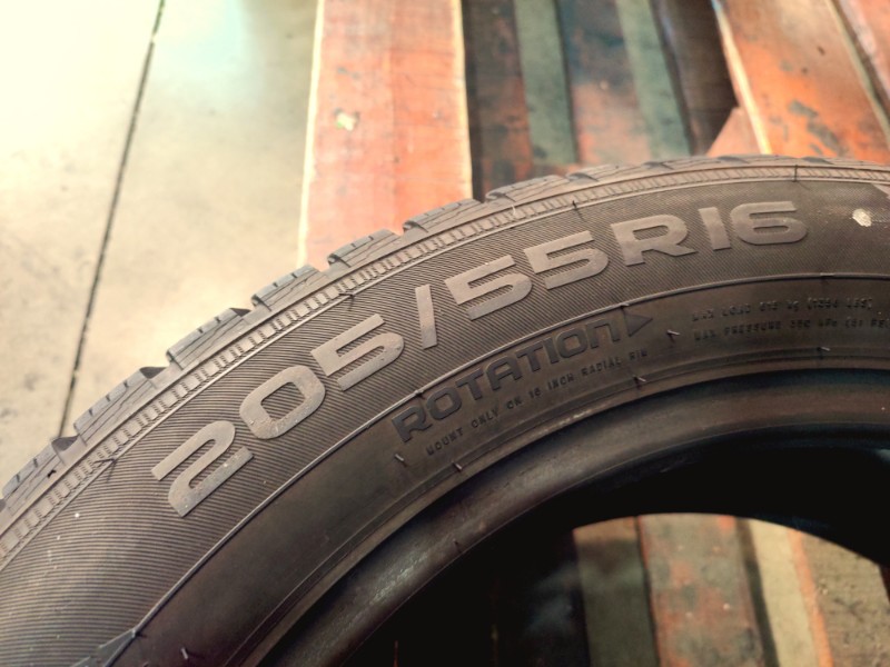 2 Gomme usate 205 55 16 Pneumatici Invernali NOKIAN 2 Gomme usate 205 55 16 Pneumatici Invernali NOKIAN