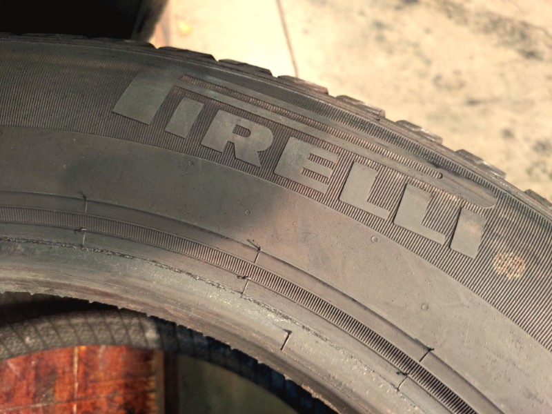 4 Gomme usate 205 55 16 Pneumatici Invernali PIRELLI 4 Gomme usate 205 55 16 Pneumatici Invernali PIRELLI