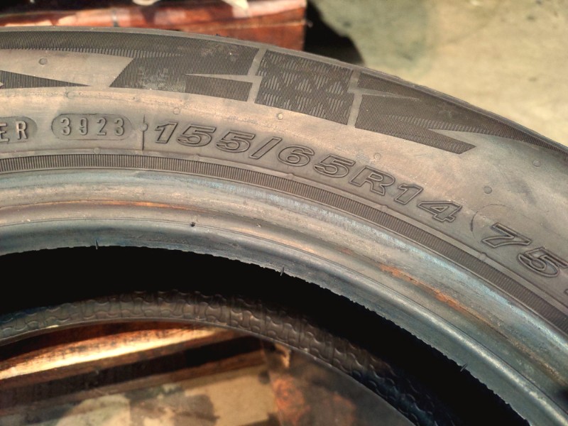 2 Gomme usate 155 65 14 Pneumatici Invernali NEXEN 2 Gomme usate 155 65 14 Pneumatici Invernali NEXEN